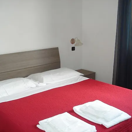 Peschiera Villa Peschiera del Garda